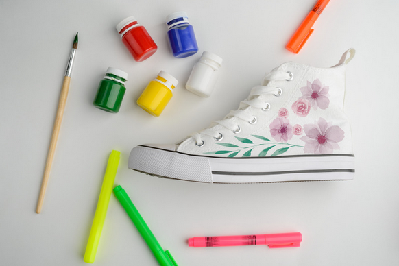 sneaker paint