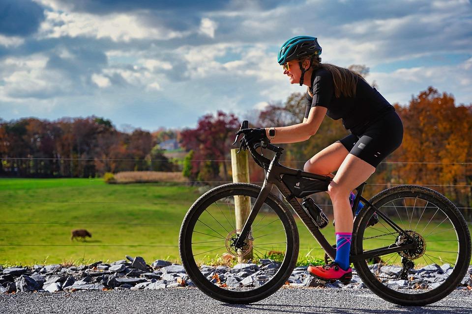 Unlocking the Advantages of Electric Bikes