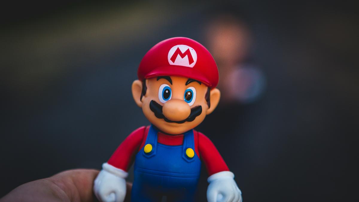 The Evolution of Super Mario: Gaming Icon