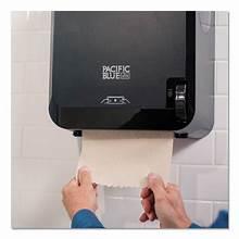  Manual Dispenser and Towels