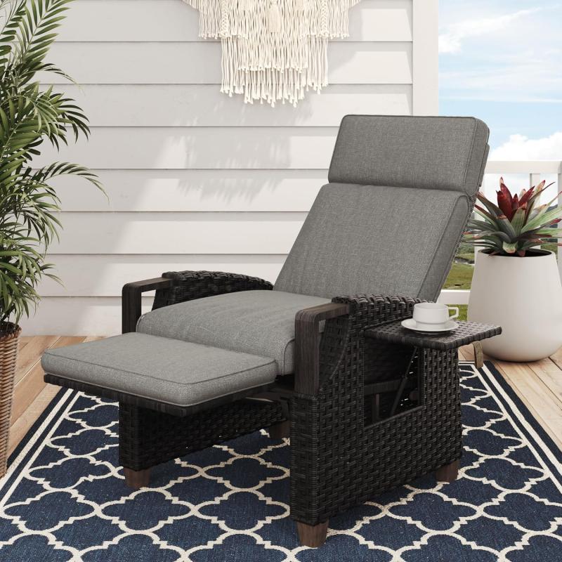 Outdoor Recliner