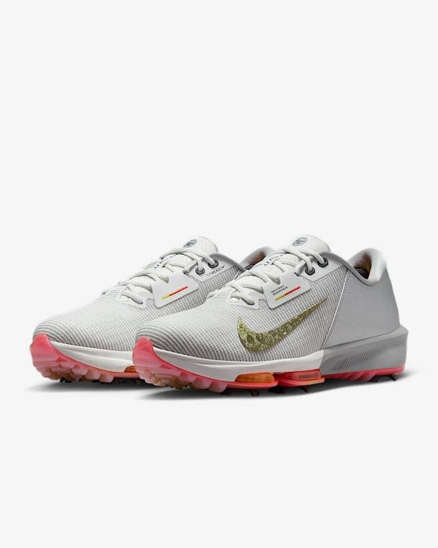 Shop Nike at Maur Business Store 