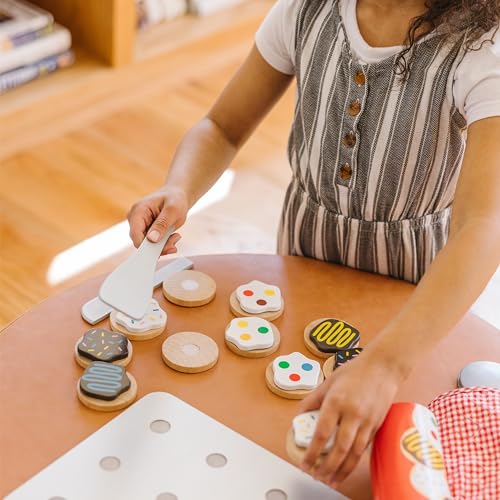Melissa & Doug Wooden Cookie Baking Playset