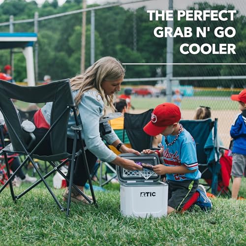 RTIC 8 QT Portable Insulated Cooler Box