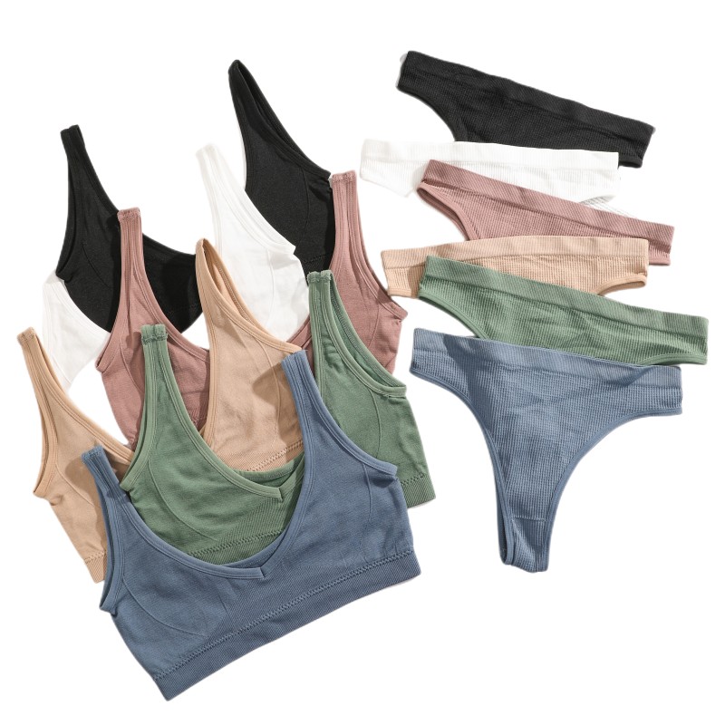 Ribbed Fitness Lingerie Set with V Neck Bra