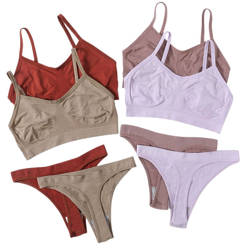 Seamless Sports Bra Set with Low Waist Thongs