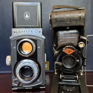 Bundle Graflex 22 Twin Lens Reflex + Case & Agfa CJ587 Compact 35mm Cameras 