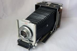 Linhof Technika III 4X5 Camera Early Version #6142(1946) w/ Kodak 152/ f4.5 Lens