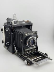 Graflex Speed Graphic 2 1/4 x 3 1/4 Fld Camera. Graphex 101mm f4.5 Lens Untested