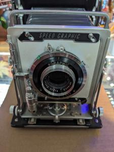 Speed Graphic 4x5 / 127 mm Ektar lens