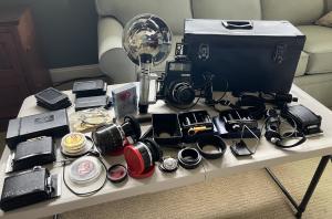 Graflex XL  3 Lens Carl Zeiss  Tons Of Accessories. Original Graflex Case RARE