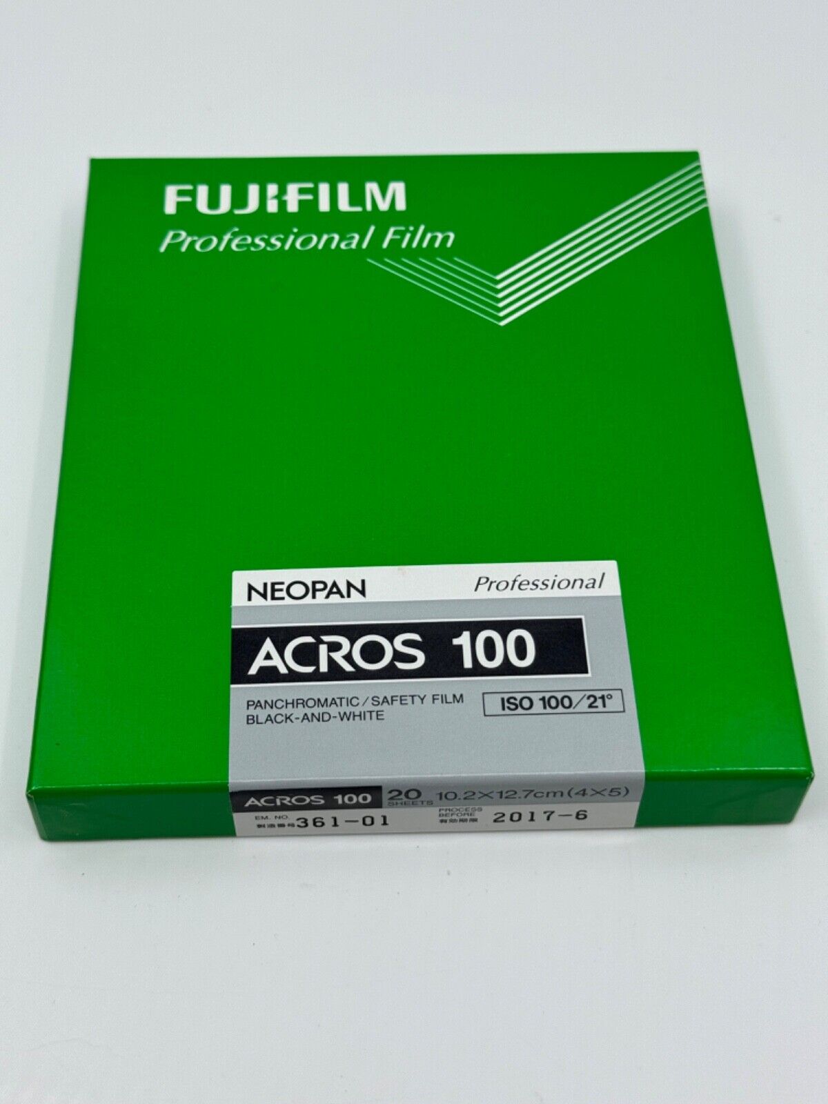 Vintage Fujifilm Neopan Acros 100 4x5 Film, Frozen