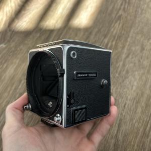 Hasselblad 2000FCW Body Medium Format Film Camera Near Mint Rare Tested Working