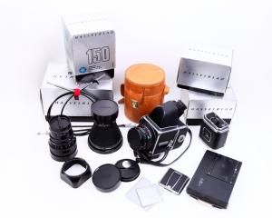 Hasselblad 500 C/M Camera Kit + 80mm, 150mm, 40mm Zeiss Lenses + Accessories