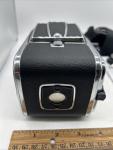 Hasselblad 500 C/M Camera + Film Back + Zeiss Lens Synchro Compur & Manual VTG