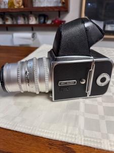 Hasselblad 500C w/150mm Lens, C12 Film Back, Prism Viewfinder