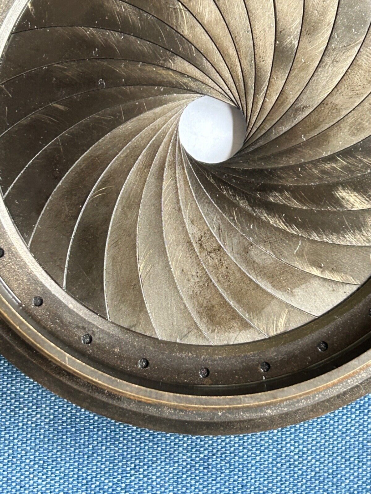 Solid Brass Military Diaphragm Lens with 25 Blades