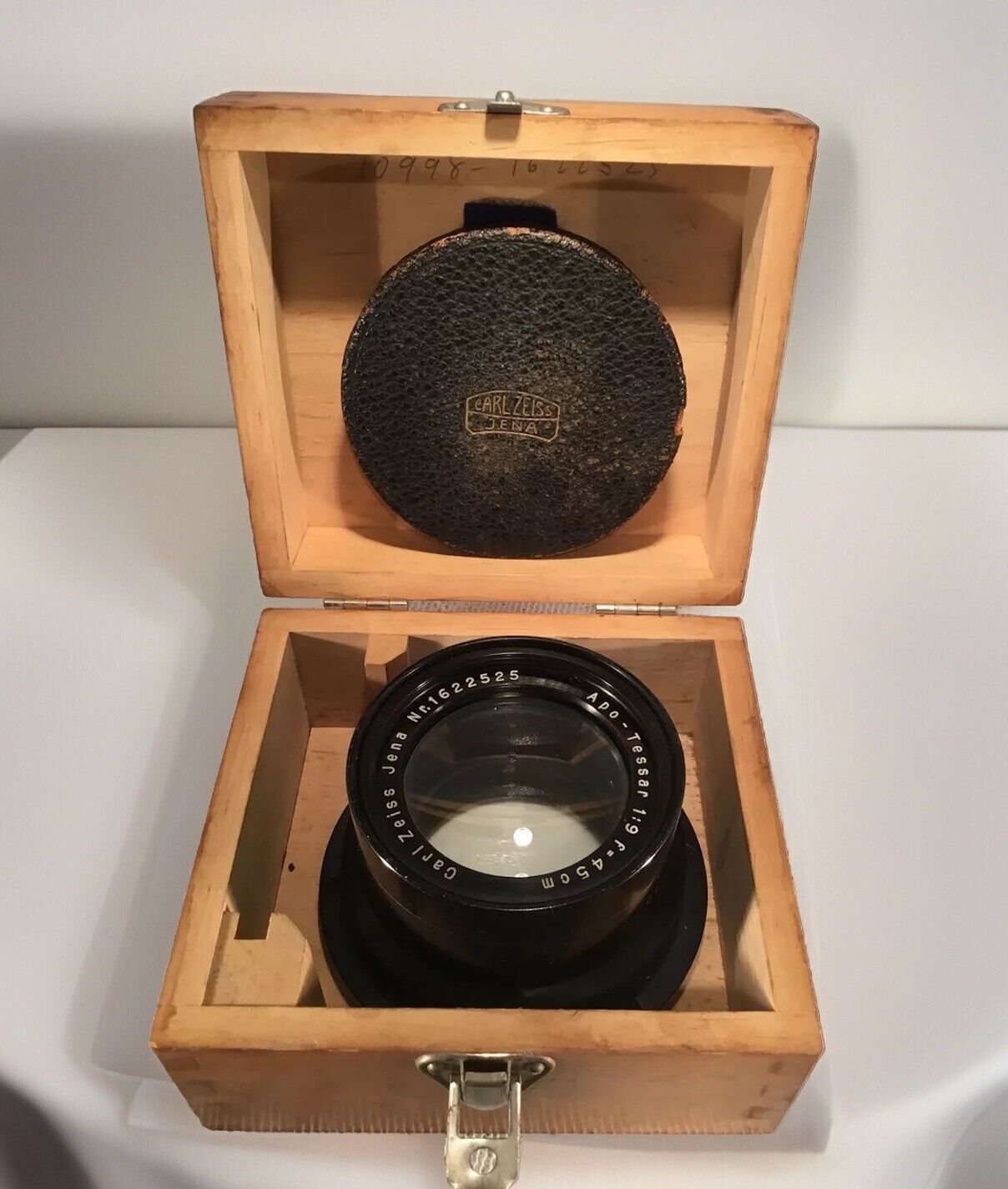 Vintage Carl Zeiss Jena APO-Tessar 1:9 45cm Lens