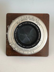 Kodak 305mm Lens in Ilex Shutter for Deardorff