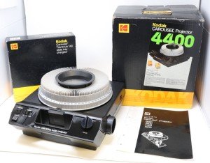 KODAK Carousel 4400 Slide Projector with Accessories