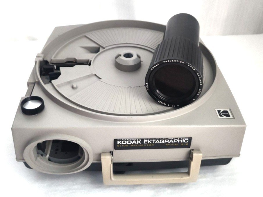 Kodak Ektagraphic E-2 Slide Projector with Zoom Lens