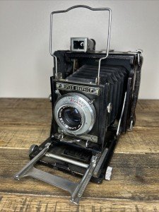 Graflex Speed Graphic 4x5 Camera with Raptar Lens