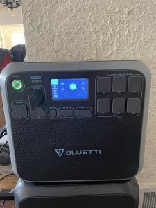BLUETTI AC200P 2000W Portable Home Power Station