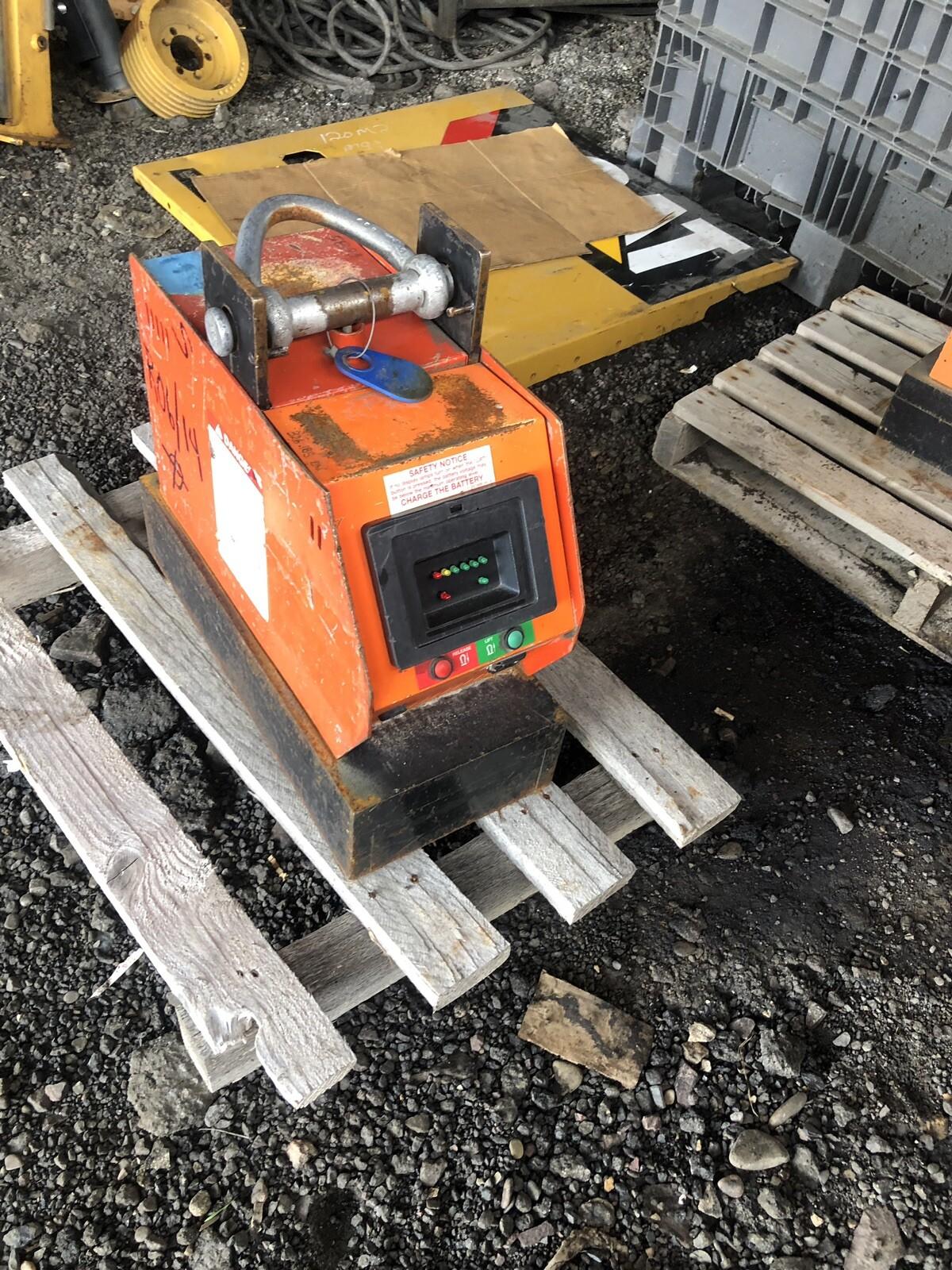 Walker WBM-25PB 5500LB Lifting Magnet