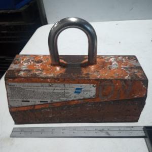 Walker NEO 1000 Lifting Magnet - 2200 lbs Capacity
