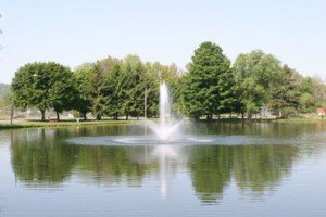 CasCade 5000 Floating Pond Fountain with Nozzles