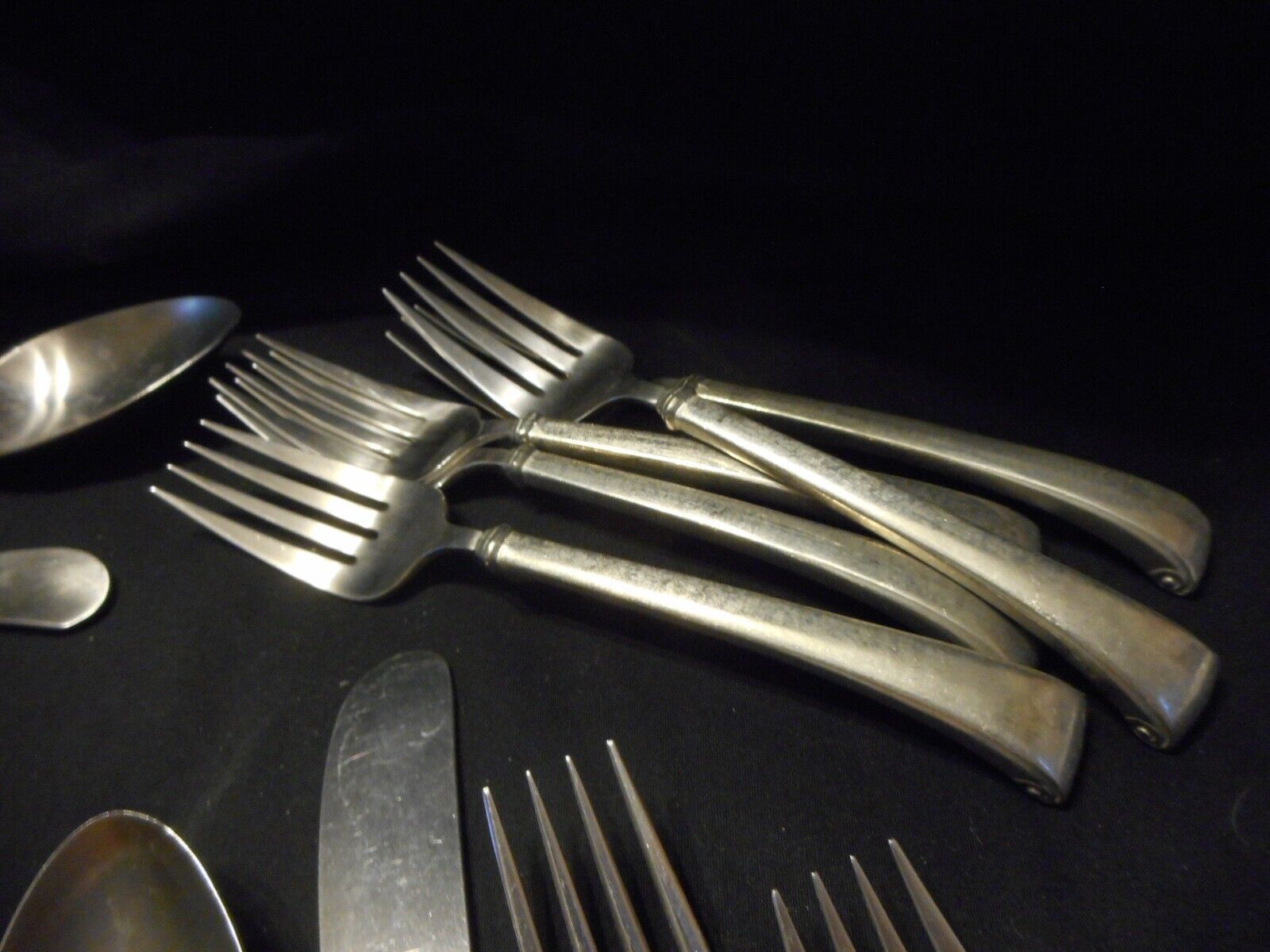 32 Pc Vintage International Pewter Flatware Set for 6