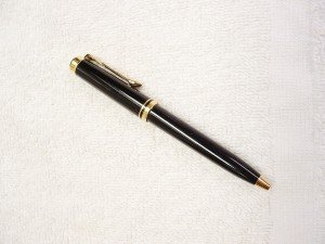 Pelikan Souveran K300 Raven Black Rollerball Pen