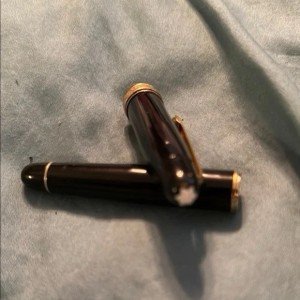 Mont Blanc Meisterstück Luxury Fountain Pen