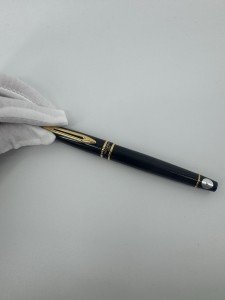 Waterman Paris Expert Black Fountain Pen - Gold Trim