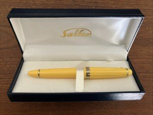 Sailor 1911 Standard Yellow Fountain Pen with Converter