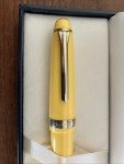Sailor 1911 Standard Yellow Fountain Pen with Converter