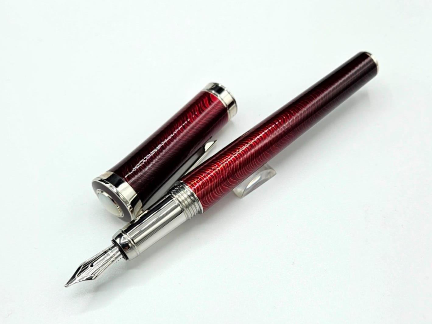 Cartier Limited Edition Red Lacquer Gold Fountain Pen