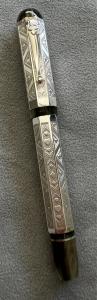 Montegrappa Queen of Hearts Emerald Marble Pen