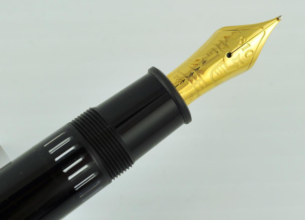 Luxury Montblanc Year of the Dragon Fountain Pens