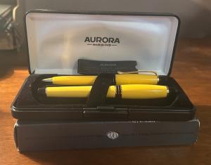 Aurora Ipsilon Yellow Fountain and Ballpoint Pen Set