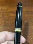 Sailor 1911 Large Black Gold Trim Fountain Pen