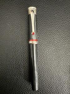 Montegrappa Desiderio Pearlized Rollerball Pen