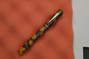 E. Faber Vintage Orange Marble Fountain Pen