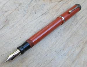 Parker Lucky Curve Orange Duofold Senior Fountain Pen