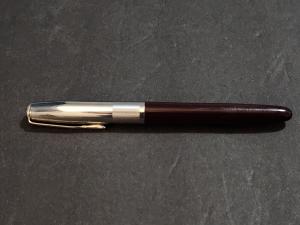 Vintage Banker Fountain Pen in Burgundy Brown