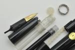 Montblanc 320 Vintage Fountain Pen 14K Fine Nib