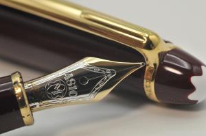 Montblanc 144 Burgundy Fountain Pen with 14K Nib