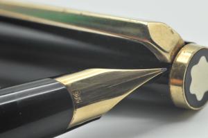 Montblanc 320 Fountain Pen with 14K Fine Nib