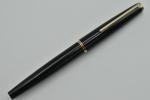 Vintage Montblanc 320 Fountain Pen 14K Nib