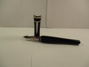 Montblanc Greta Garbo Vintage Fountain Pen 18k Nib